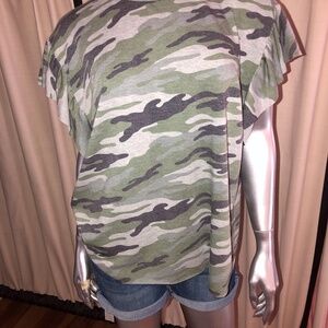 NWT Elan camo shirt